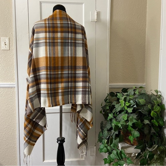 Soft Plaid Scarf With Armholes & Tassel Hem - Picture 11 of 11